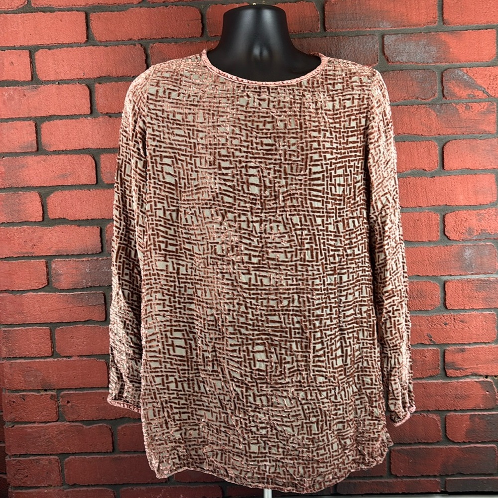 Mike & Tod Shirt Womens Medium‎ Sheer